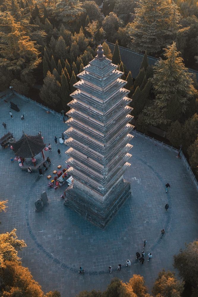 洛阳白马寺齐云塔，狄仁杰之墓便位于白马寺内 ©视觉中国